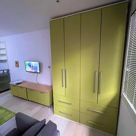 Apartment Xxxx